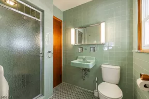 181 Princeton Ave, Rahway, NJ 07065 - Photo 17