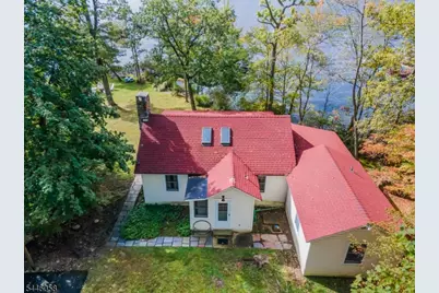 22 Ithanell Rd, Hopatcong, NJ 07843 - Photo 5
