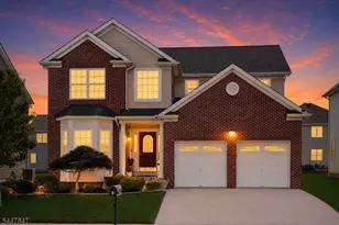 8 Hopkinson Ln, Franklin Township, NJ 08873 - Photo 1
