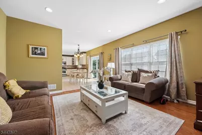 8 Hopkinson Ln, Franklin Township, NJ 08873 - Photo 13