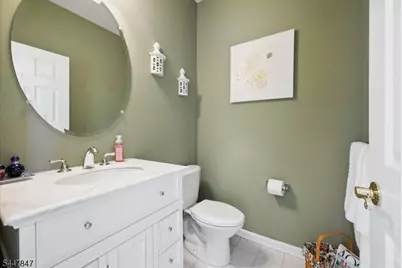 8 Hopkinson Ln, Franklin Township, NJ 08873 - Photo 15