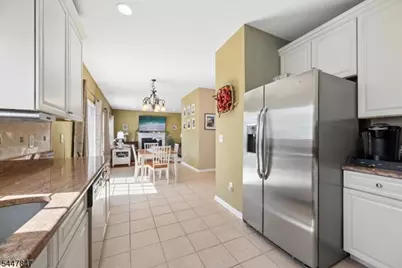 8 Hopkinson Ln, Franklin Township, NJ 08873 - Photo 9