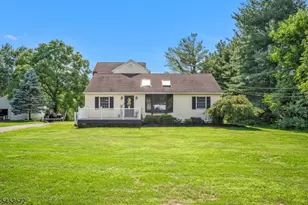 5 Mill Brook Rd, Raritan Township, NJ 08822 - Photo 1