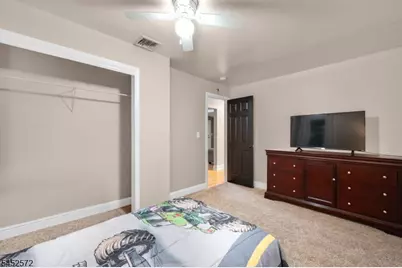 5 Millbrook Rd, Raritan Township, NJ 08822 - Photo 25