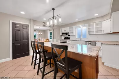 5 Millbrook Rd, Raritan Township, NJ 08822 - Photo 19