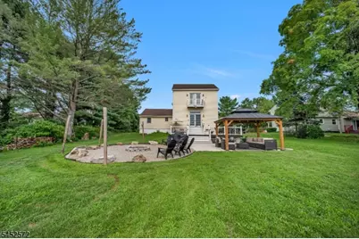 5 Millbrook Rd, Raritan Township, NJ 08822 - Photo 7
