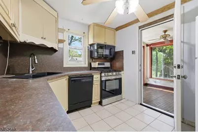 71 Center St, West Milford, NJ 07480 - Photo 11