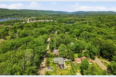 71 Center St, West Milford, NJ 07480 - Photo 29