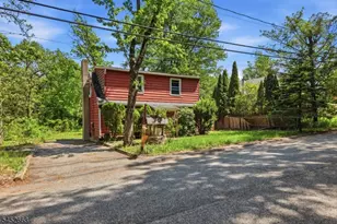 71 Center St, West Milford, NJ 07480 - Photo 3