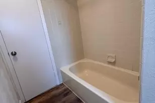 504 Nottingham Way, Raritan Township, NJ 08822 - Photo 13