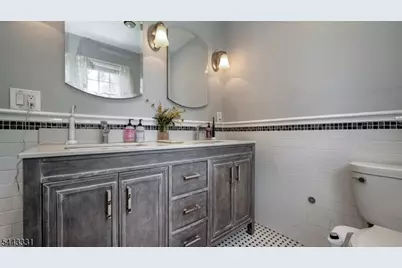 37 Keilana Dr, Wayne, NJ 07470 - Photo 15