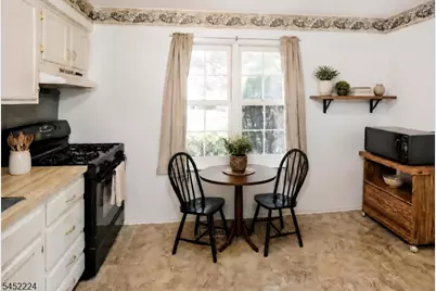 157 Cynthia Dr, Mansfield Township, NJ 07840 - Photo 7