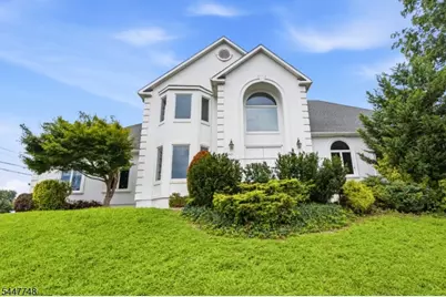 907 Colonia Rd, Elizabeth, NJ 07208 - Photo 3