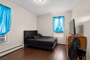 596 S 19th St, Newark, NJ 07103 - Photo 25