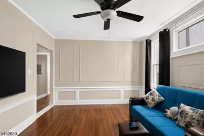 596 S 19th St, Newark, NJ 07103 - Photo 9
