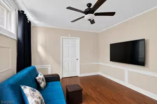 596 S 19th St, Newark, NJ 07103 - Photo 29