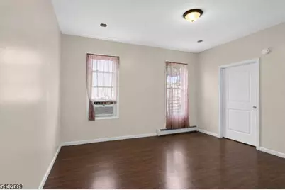 596 S 19th St, Newark, NJ 07103 - Photo 7
