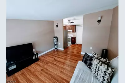 552 Paul St #2, Hillside, NJ 07205 - Photo 11
