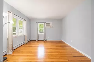 305 Manning Ave, North Plainfield, NJ 07060 - Photo 9