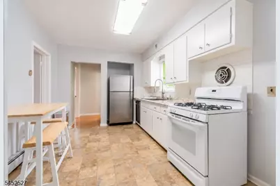 305 Manning Ave, North Plainfield, NJ 07060 - Photo 7