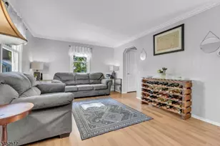 34 Baldwin Ave, South Bound Brook Boro, NJ 08880 - Photo 7