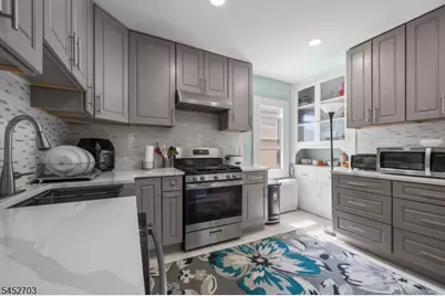 4 Gillies St, Clifton, NJ 07013 - Photo 7