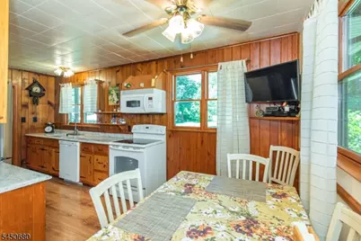 131 S Ridgedale Ave, East Hanover Township, NJ 07936 - Photo 9