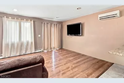 1528 Washington Ave, Pompton Lakes, NJ 07442 - Photo 15