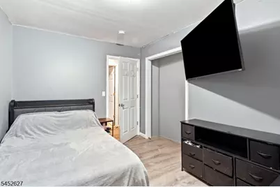 1528 Washington Ave, Pompton Lakes, NJ 07442 - Photo 7