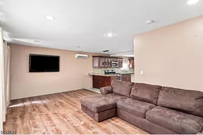 1528 Washington Ave, Pompton Lakes, NJ 07442 - Photo 17