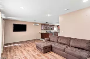 1528 Washington Ave, Pompton Lakes, NJ 07442 - Photo 17