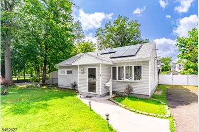 1528 Washington Ave, Pompton Lakes, NJ 07442 - Photo 1