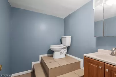 930 W 5th St, Plainfield, NJ 07063 - Photo 33