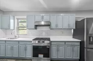 930 W 5th St, Plainfield, NJ 07063 - Photo 9