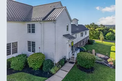 126 Albert Dr, Union Township, NJ 08809 - Photo 5