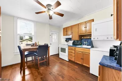 1376 Bryant St, Rahway, NJ 07065 - Photo 15