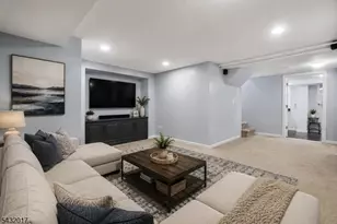 43 Oakland Ave, West Caldwell, NJ 07006 - Photo 17