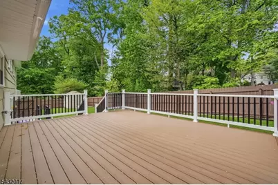 43 Oakland Ave, West Caldwell, NJ 07006 - Photo 25