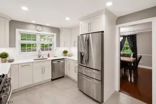 43 Oakland Ave, West Caldwell, NJ 07006 - Photo 3