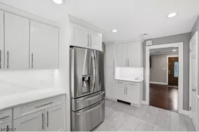 43 Oakland Ave, West Caldwell, NJ 07006 - Photo 5