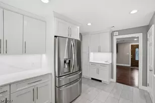 43 Oakland Ave, West Caldwell, NJ 07006 - Photo 5