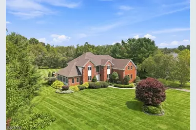 22 Ascot Dr, Washington Township, NJ 07853 - Photo 1