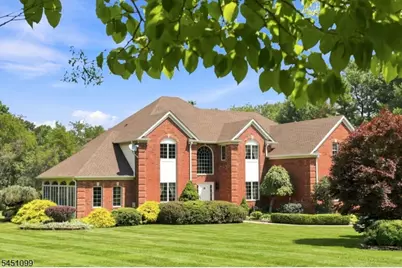 22 Ascot Dr, Washington Township, NJ 07853 - Photo 3