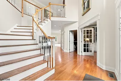 22 Ascot Dr, Washington Township, NJ 07853 - Photo 5