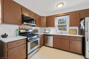 343 Delawanna Ave, Clifton, NJ 07014 - Photo 7