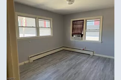 1040 McBride Ave #4, Woodland Park, NJ 07424 - Photo 5