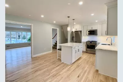437 Patton Pl, Wyckoff Township, NJ 07481 - Photo 13