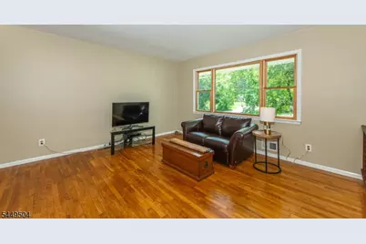 19 Hermanne Dr, Mount Olive, NJ 07836 - Photo 5