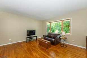 19 Hermanne Dr, Mount Olive, NJ 07836 - Photo 5
