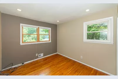 19 Hermanne Dr, Mount Olive, NJ 07836 - Photo 21